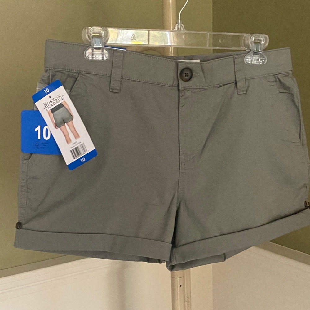 Boston Traders Gray Women's foldup Shorts